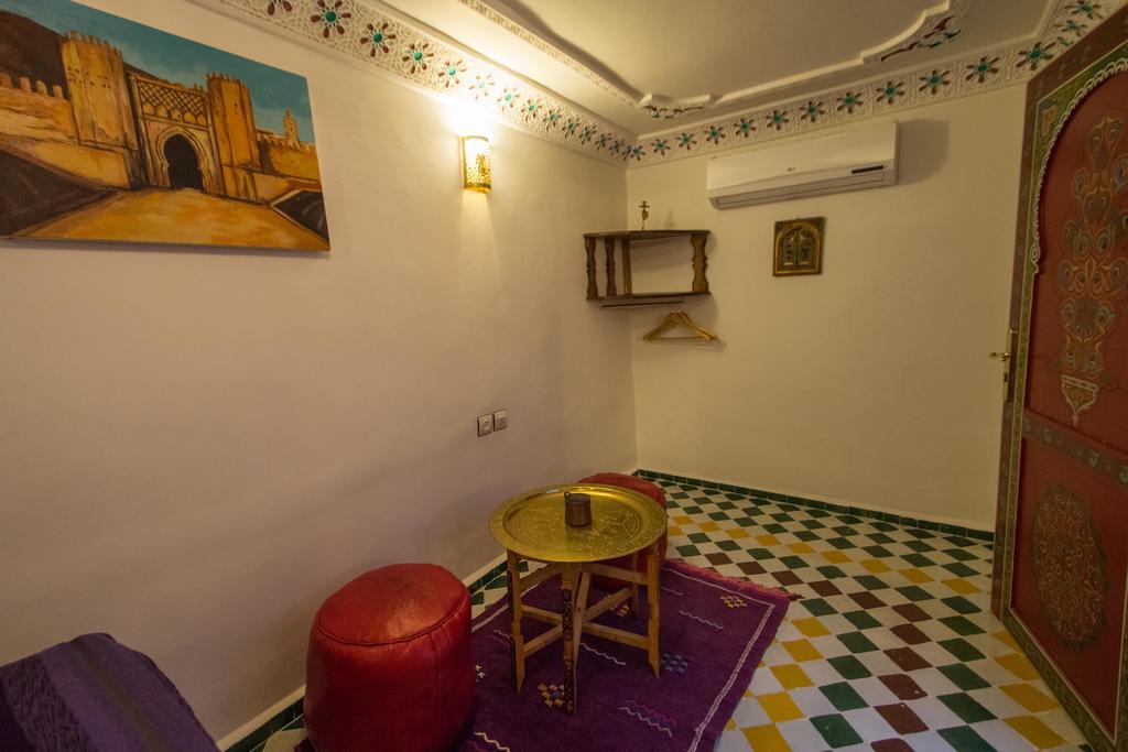 Dar Chrif Idrissi Hotel Fes Room photo